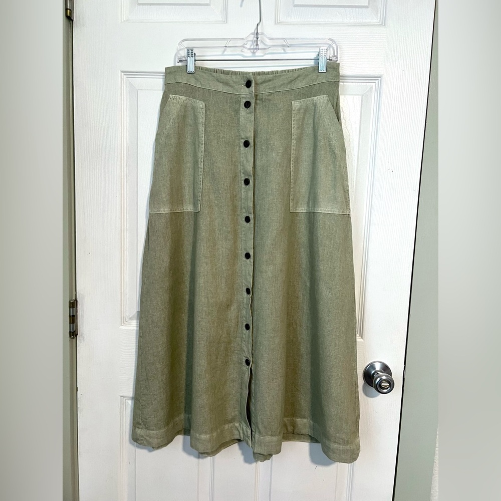 Universal Thread Green A-Line Midi Skirt size medium